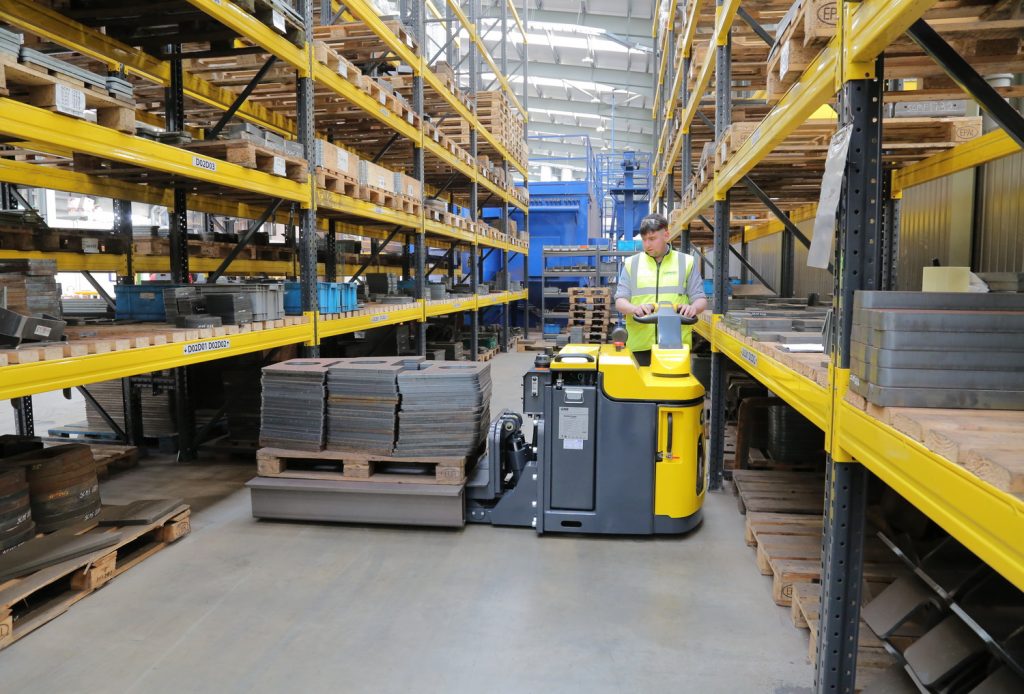 Forklift Safety in Your Business: How to Make 2022 a Landmark Year Aisle Master